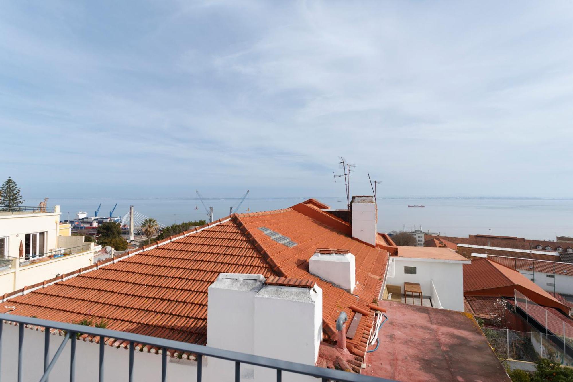 Barbadinhos Apartments In Lisbon Historic Neighborhood Exterior photo