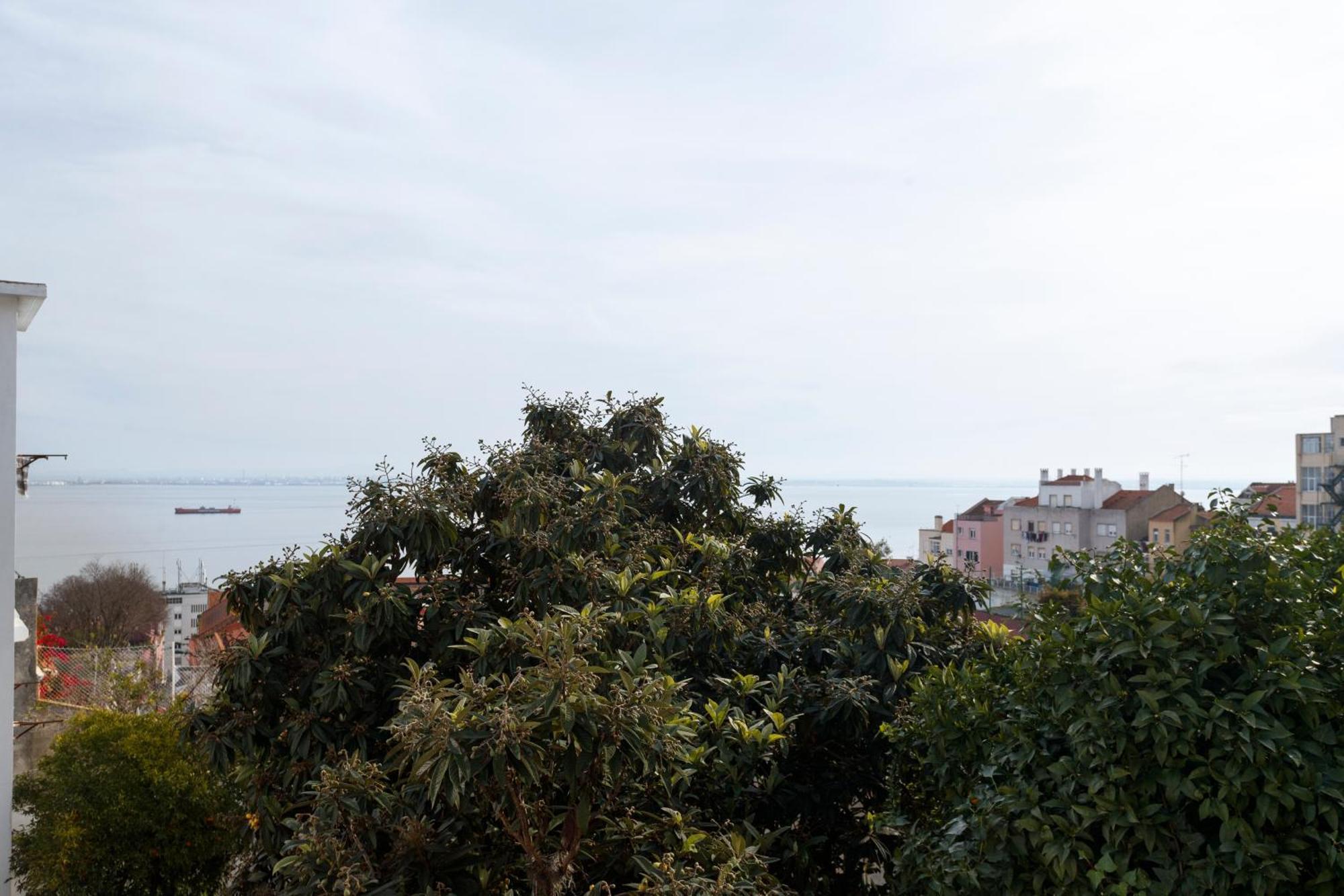 Barbadinhos Apartments In Lisbon Historic Neighborhood Exterior photo